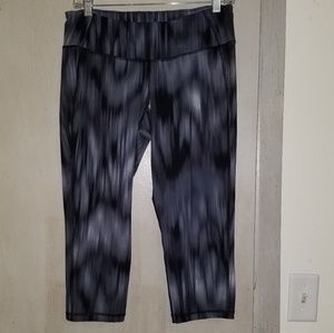 Old Navy Active Capri